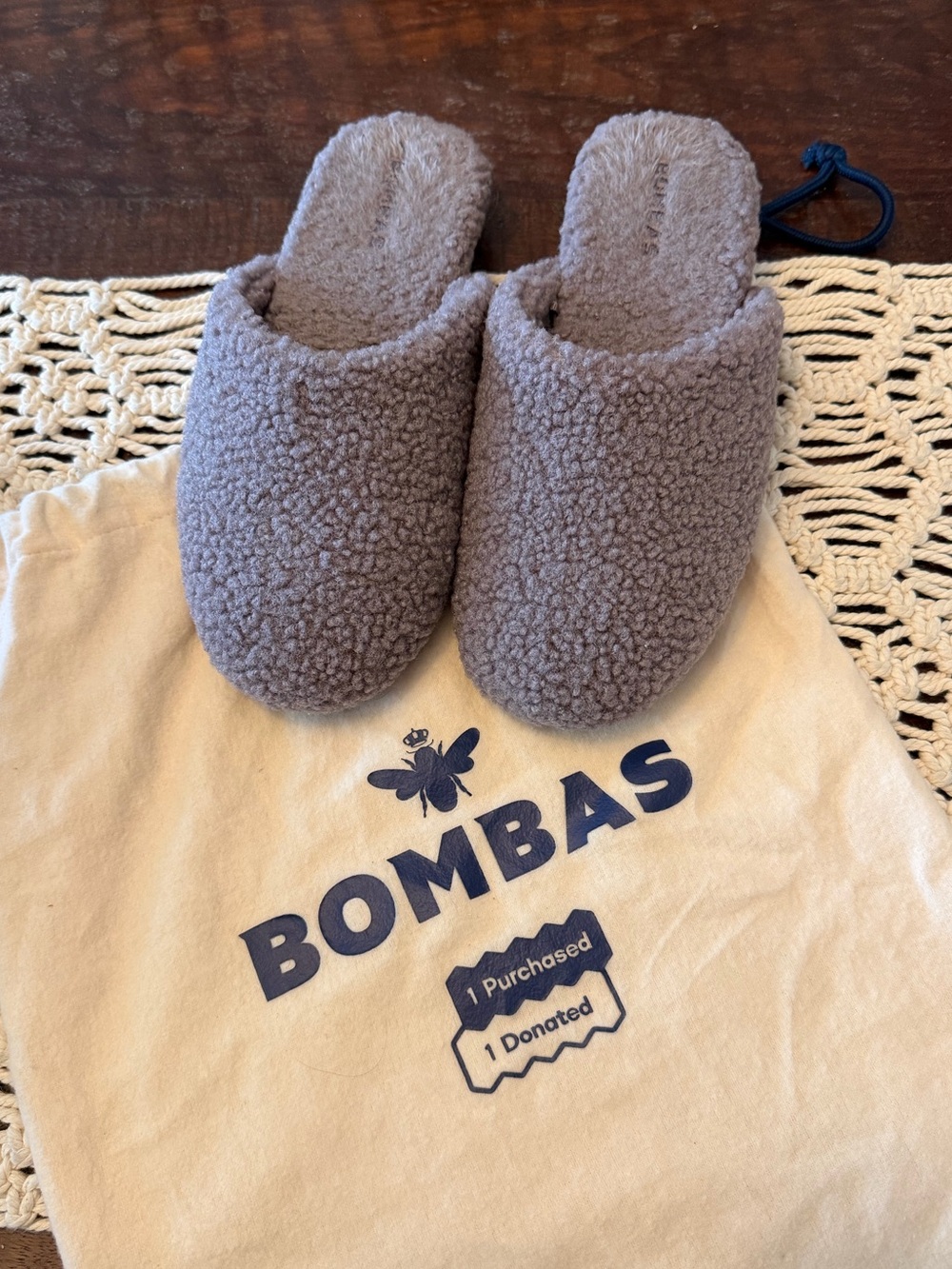 Bombas Sunday Slippers In Faux Fur - Dusty Purple - Size 6 - New